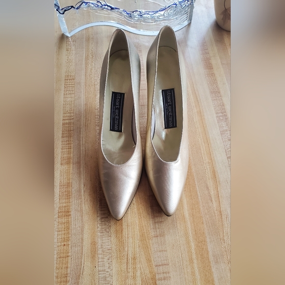 Stuart Weitzman Low Chunky Heels - Picture 2 of 8